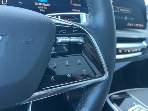 Used 2024 Cadillac Lyriq Luxury image 13