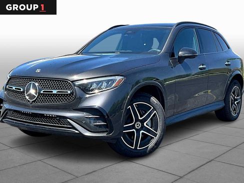 Used 2025 Mercedes-Benz GLC 300 4MATIC image 1
