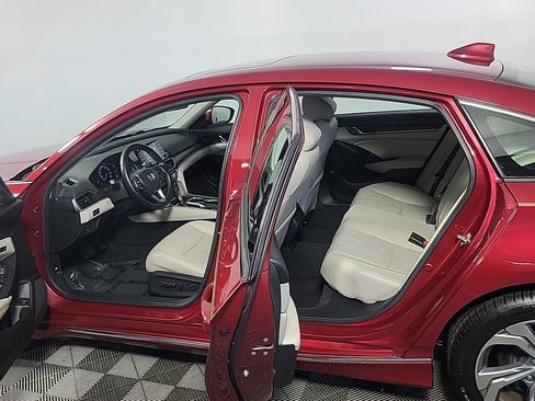 Certified 2019 Honda Accord EX-L image 15