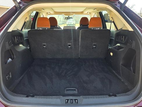 Used 2018 Ford Edge SEL w/ Equipment Group 201A image 16