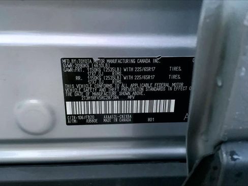 Used 2024 Toyota RAV4 LE FWD image 31