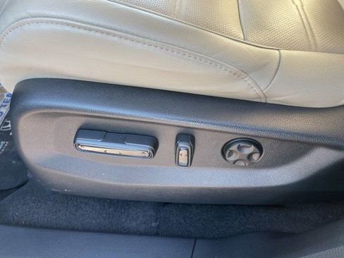 Used 2020 Honda CR-V EX-L image 9