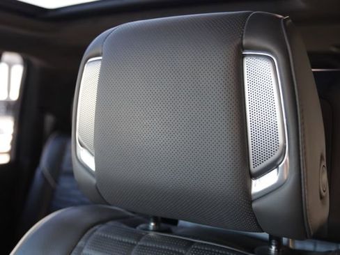 Used 2022 Cadillac Escalade ESV Sport Platinum w/ LPO, ONYX Package image 25