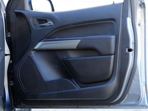 Used 2022 GMC Canyon AT4 image 26