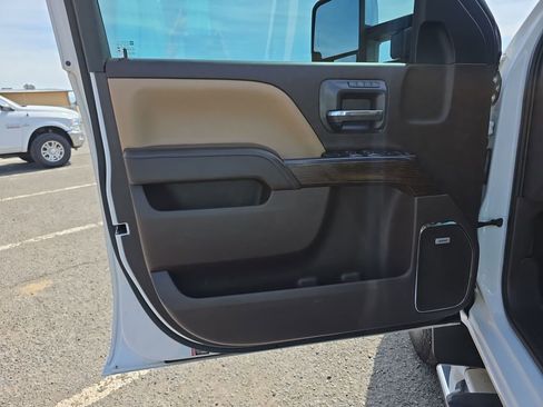 Used 2019 GMC Sierra 2500 Denali w/ Duramax Plus Package image 10