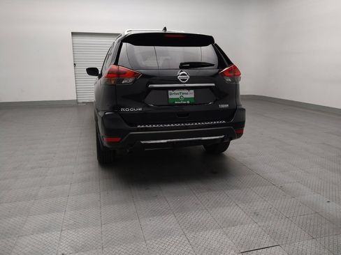 Used 2020 Nissan Rogue S w/ Special Edition Package image 6