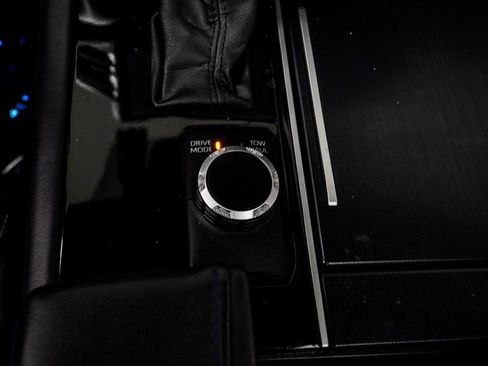 Used 2023 Toyota Tundra Platinum image 17