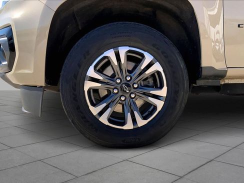 Used 2022 Chevrolet Colorado Z71 image 11