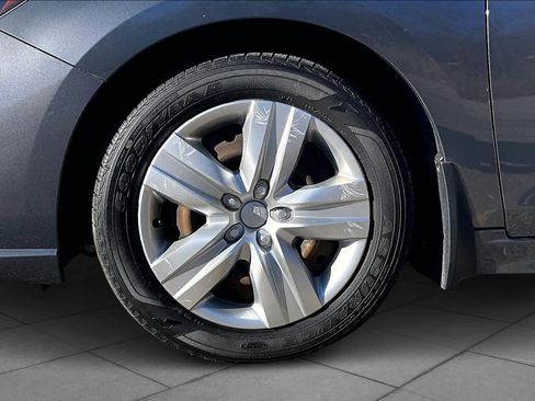 Used 2018 Subaru Legacy 2.5i image 10