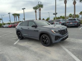 New 2026 Volkswagen Atlas Cross Sport SEL R-Line video 2