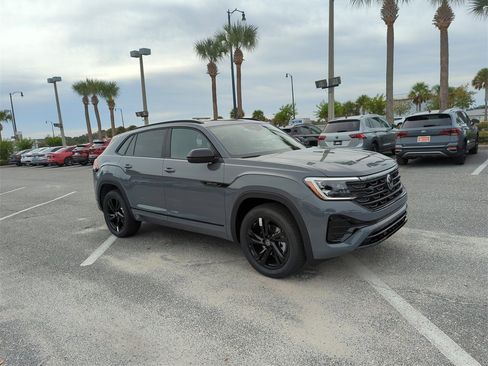 New 2026 Volkswagen Atlas Cross Sport SEL R-Line image 2