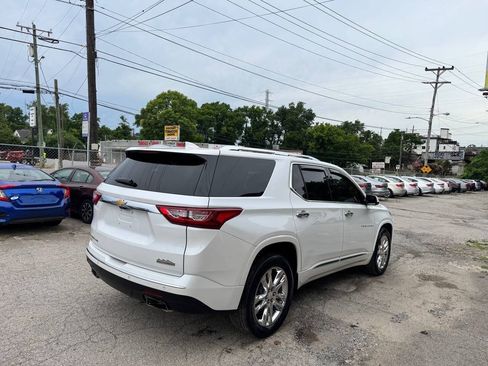 Used 2018 Chevrolet Traverse High Country w/ LPO, Floor Liner Package AWD/4WD image 5