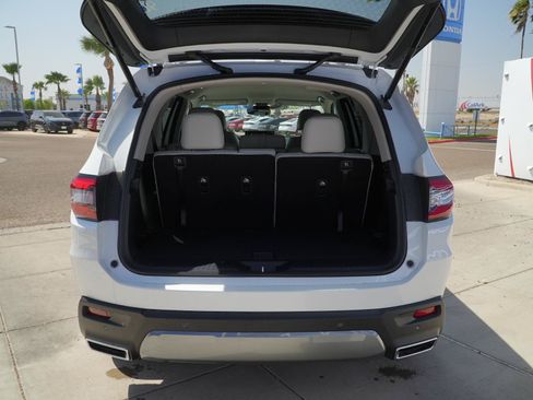 Used 2026 Honda Pilot EX-L image 12
