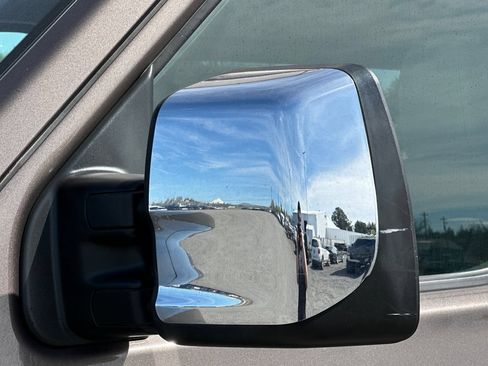 Used 2019 Nissan NV 3500 SL RWD image 50
