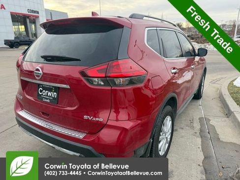 Used 2017 Nissan Rogue SV w/ Midnight Edition image 5