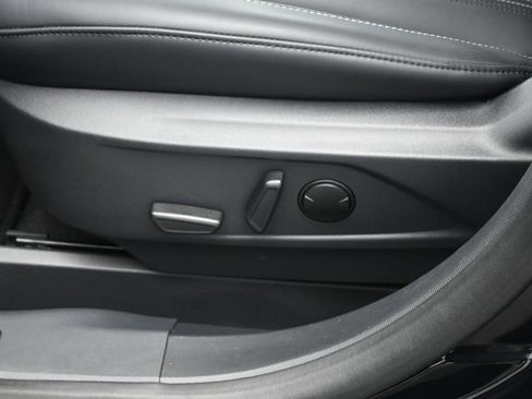 Certified 2025 Ford Mustang Mach-E Select RWD image 10