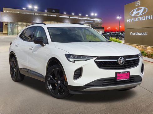 Used 2022 Buick Envision Essence w/ Sport Touring Package image 3