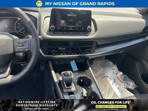 New 2026 Nissan Rogue Dark Armor AWD/4WD image 19