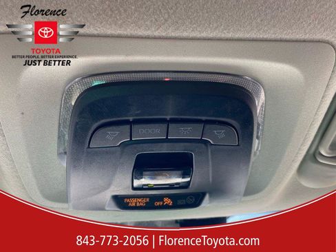 Used 2023 Toyota Corolla LE image 23