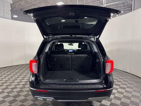 Used 2023 Ford Explorer XLT w/ Equipment Group 202A image 9