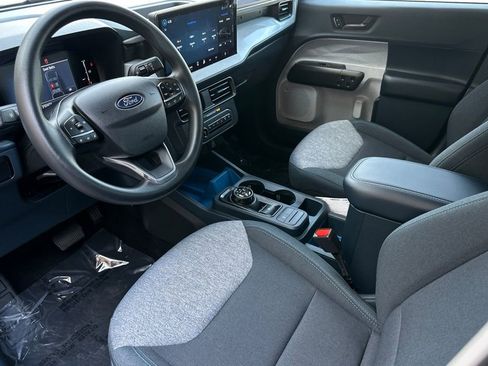 Used 2025 Ford Maverick XLT image 10