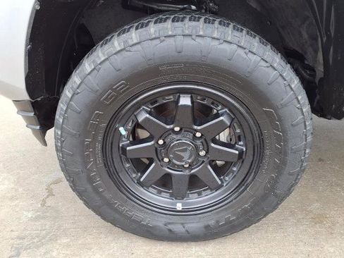 Used 2022 Toyota Tacoma SR image 21