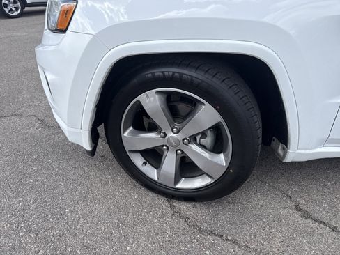 Used 2014 Jeep Grand Cherokee Overland w/ Advanced Technology Group image 10