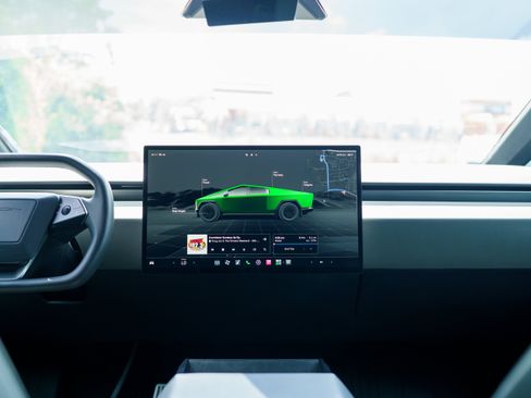Used 2025 Tesla Cybertruck AWD Crew Cab image 25