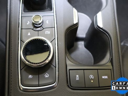 Used 2025 Cadillac XT4 Premium Luxury FWD image 28