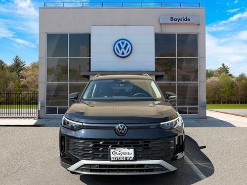 Used 2026 Volkswagen Tiguan S AWD/4WD image 2