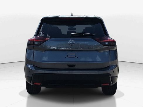 Used 2025 Nissan Rogue SV w/ SV Premium Package image 6