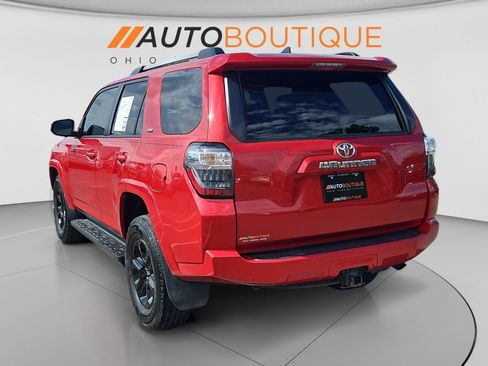 Used 2022 Toyota 4Runner SR5 Premium AWD/4WD image 3