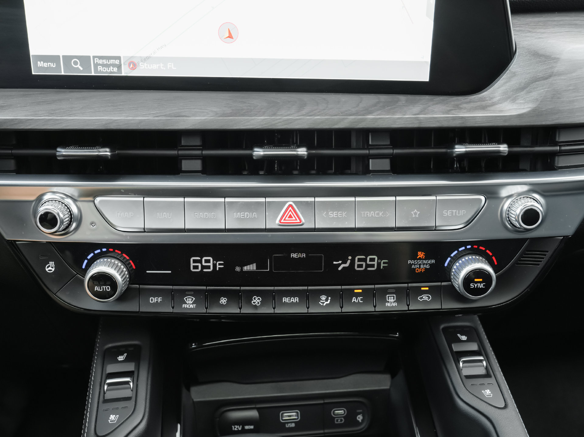 Used 2025 Kia Telluride SX Prestige X-Pro AWD/4WD image 19