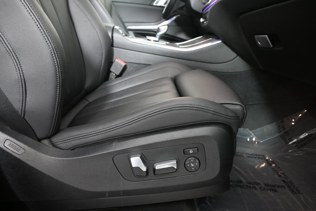 Used 2019 BMW X5 xDrive40i w/ Premium Package 2 AWD/4WD image 14