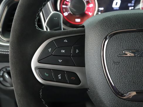 Used 2023 Dodge Challenger SRT Hellcat image 9