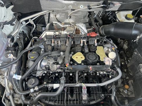 Used 2024 Volkswagen Atlas SEL Premium R-Line image 23