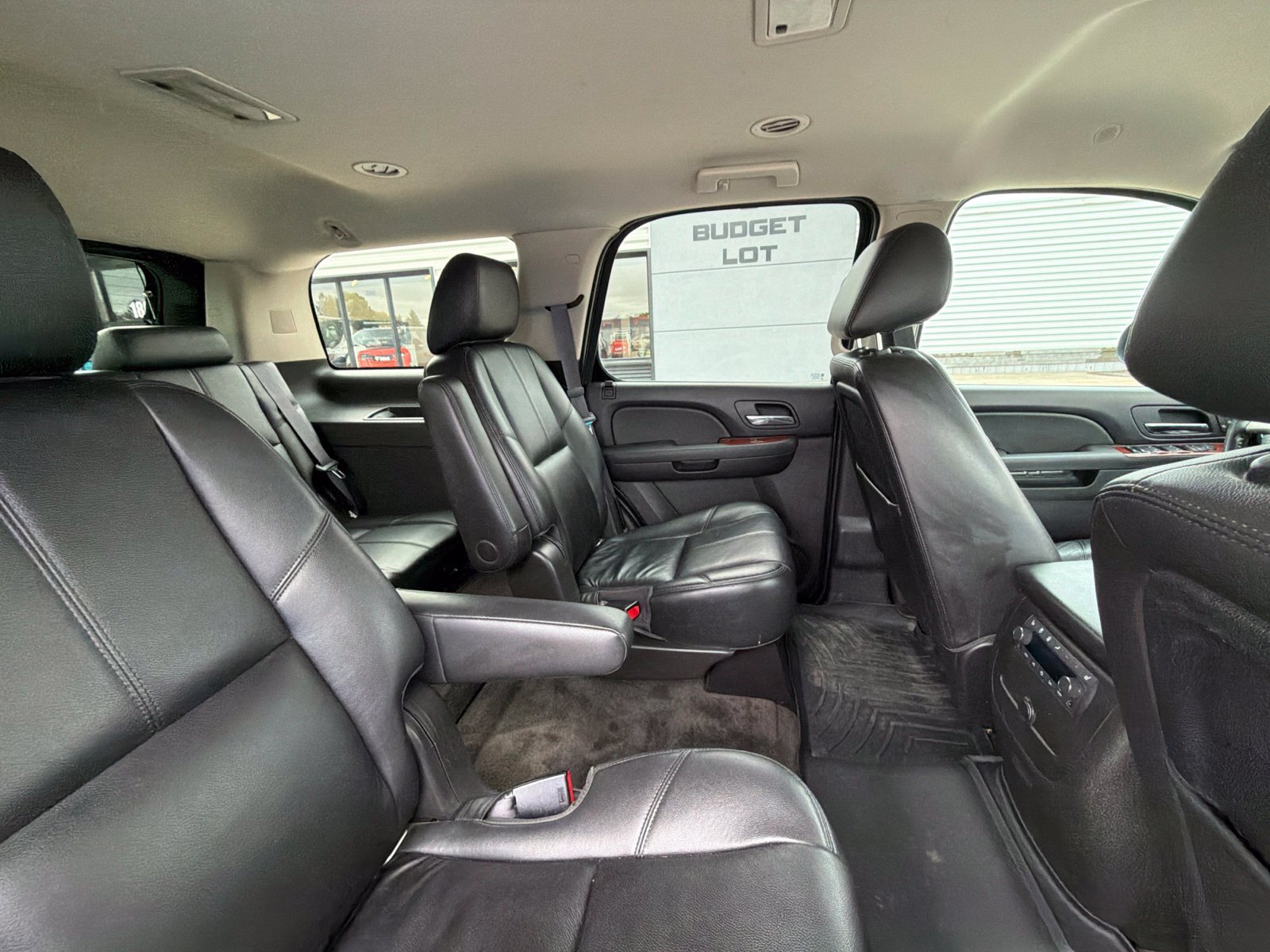 Used 2013 Chevrolet Tahoe LT w/ Luxury Package AWD/4WD image 10