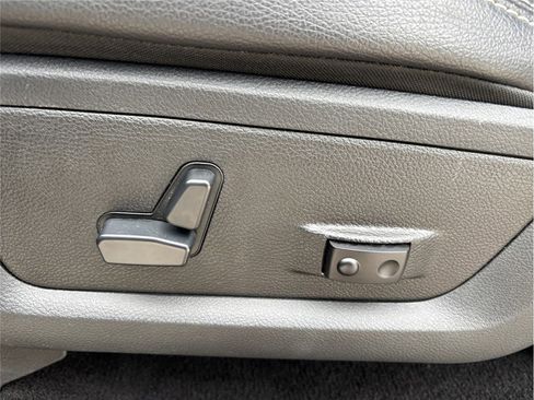 Used 2014 RAM 1500 R/T w/ Convenience Group image 18