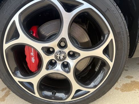 Used 2024 Alfa Romeo Tonale Veloce w/ Active Assist Package image 6