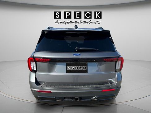 New 2026 Ford Explorer ST-Line w/ ST-Line Street Pack AWD/4WD image 4