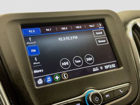 Used 2020 Chevrolet Equinox LS image 17