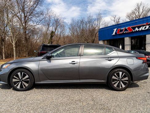 Used 2022 Nissan Altima 2.5 SV image 3