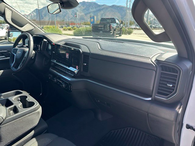 Certified 2026 Chevrolet Silverado 1500 LT AWD/4WD image 33