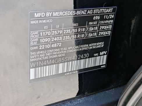 Used 2025 Mercedes-Benz GLB 250 image 27