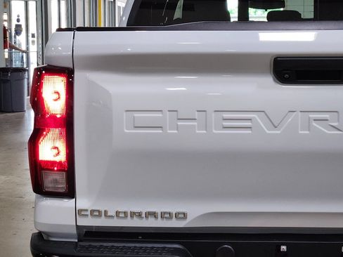 Used 2023 Chevrolet Colorado W/T w/ WT Convenience Package RWD image 20