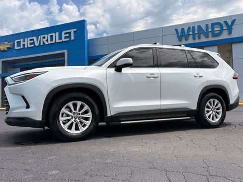 Used 2026 Toyota Grand Highlander FWD image 8