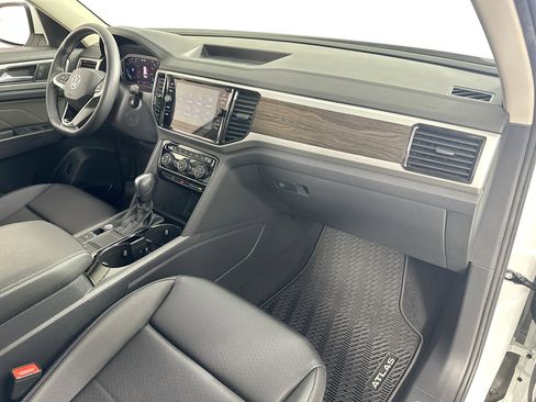 Used 2023 Volkswagen Atlas SE FWD image 29