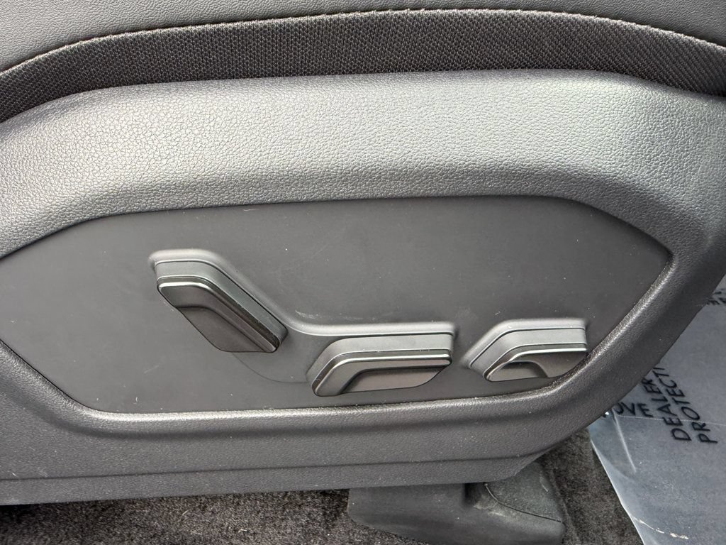 Used 2025 Hyundai Santa Fe Calligraphy FWD image 46