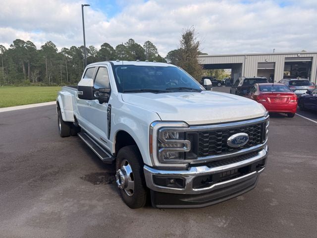 Used 2023 Ford F350 Lariat AWD/4WD image 22