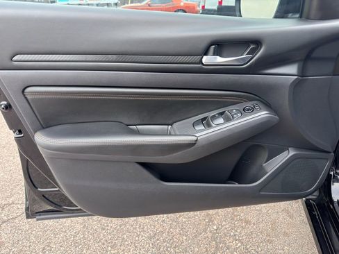 Used 2022 Nissan Altima 2.5 SR image 7